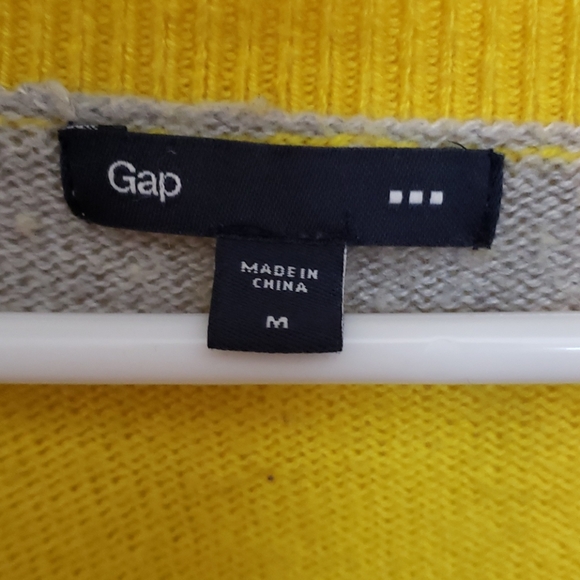 Women's Gap M Sweater - Picture 4 of 4